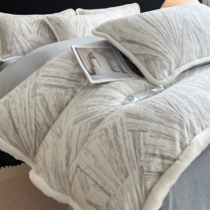 91家纺网 家纺一手货源 找家纺 极简 2025新款立体雕花牛奶绒四件套系列 伊莎-灰