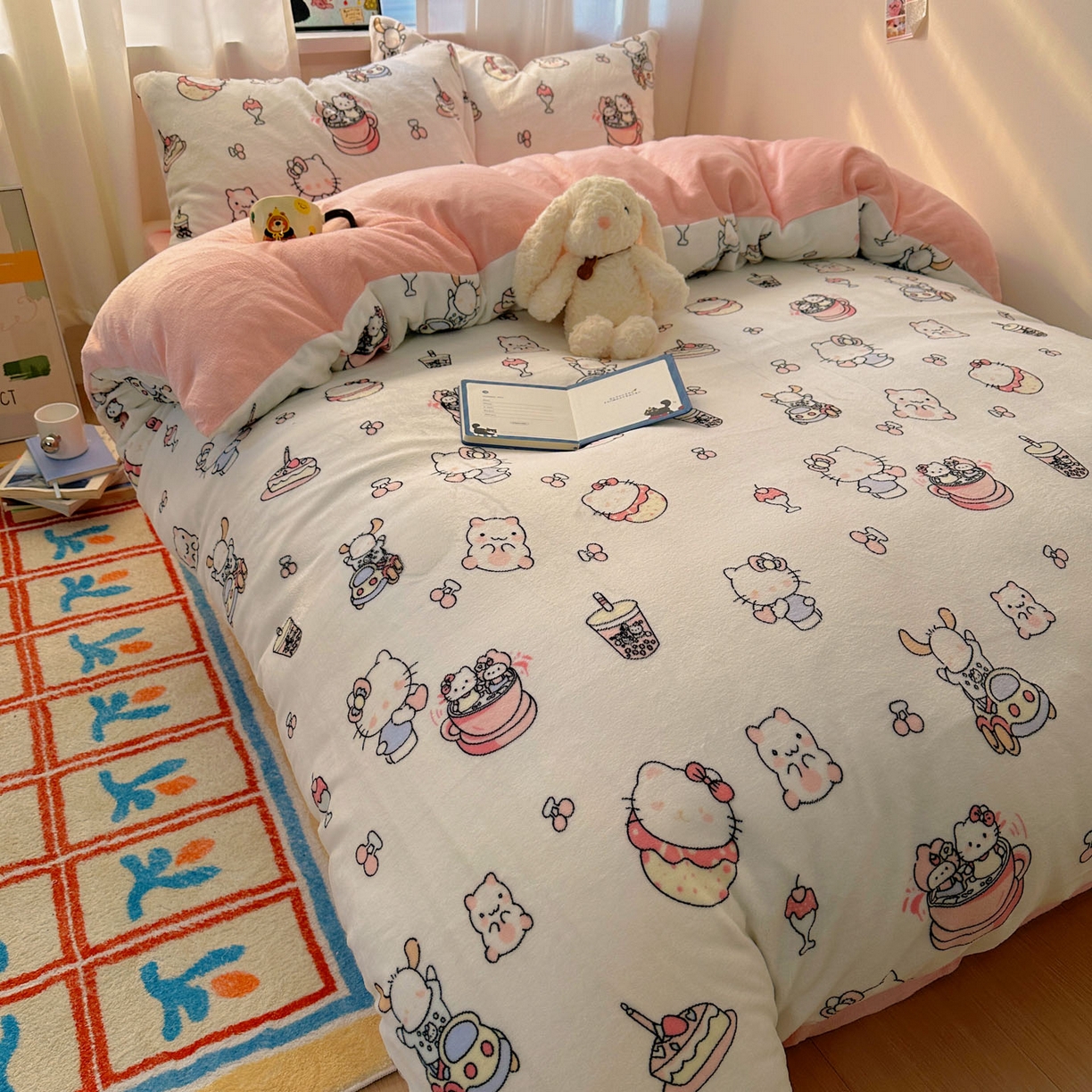 91家纺网 家纺一手货源 找家纺 小叮当家纺仓储工厂店 买家秀 爆款花型2025新款小清新180克跑量款牛奶绒单被套 被套单件 甜心小猫