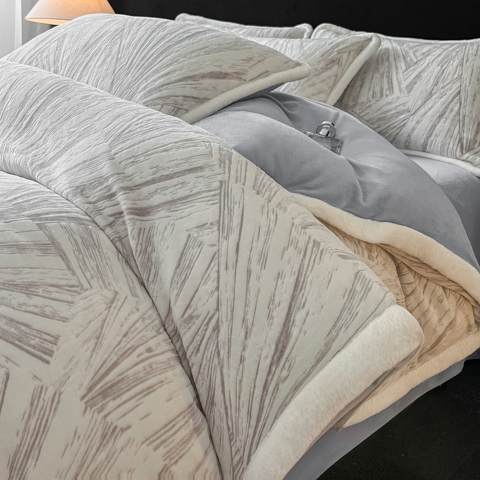 91家纺网 家纺一手货源 找家纺 极简 2025新款立体雕花牛奶绒四件套系列 伊莎-灰