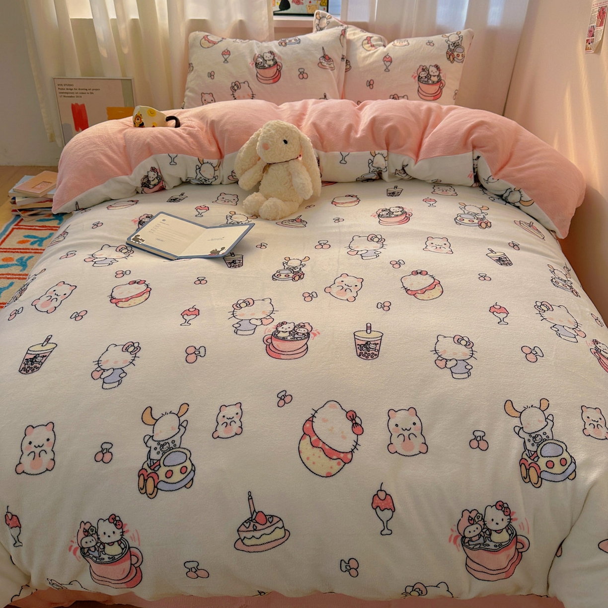 91家纺网 家纺一手货源 找家纺 小叮当家纺仓储工厂店 买家秀 爆款花型2025新款小清新180克跑量款牛奶绒单被套 被套单件 甜心小猫