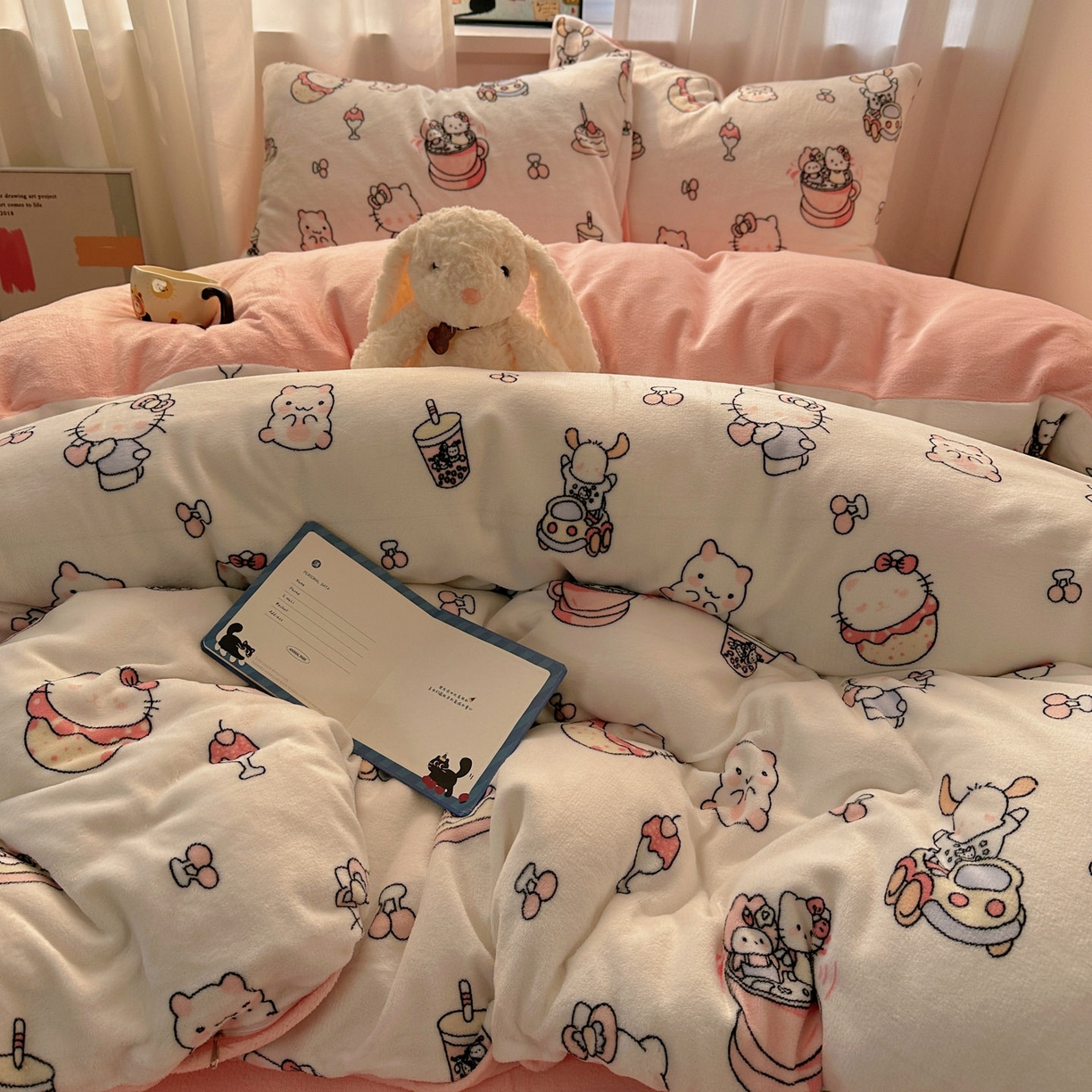 91家纺网 家纺一手货源 找家纺 小叮当家纺仓储工厂店 买家秀 爆款花型2025新款小清新180克跑量款牛奶绒单被套 被套单件 甜心小猫