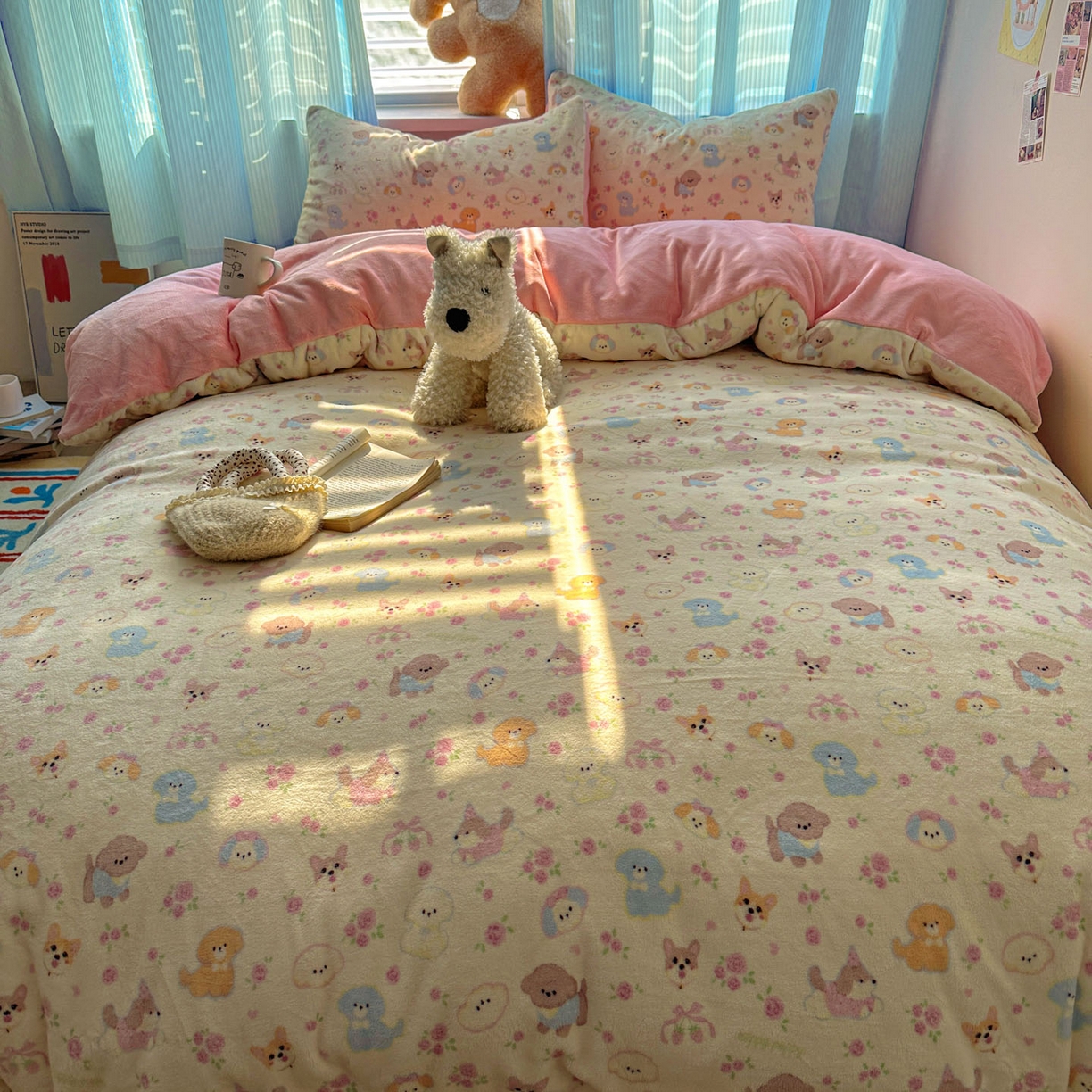 91家纺网 家纺一手货源 找家纺 小叮当家纺仓储工厂店 买家秀 爆款花型2025新款小清新180克跑量款牛奶绒单被套 被套单件 小狗乐园