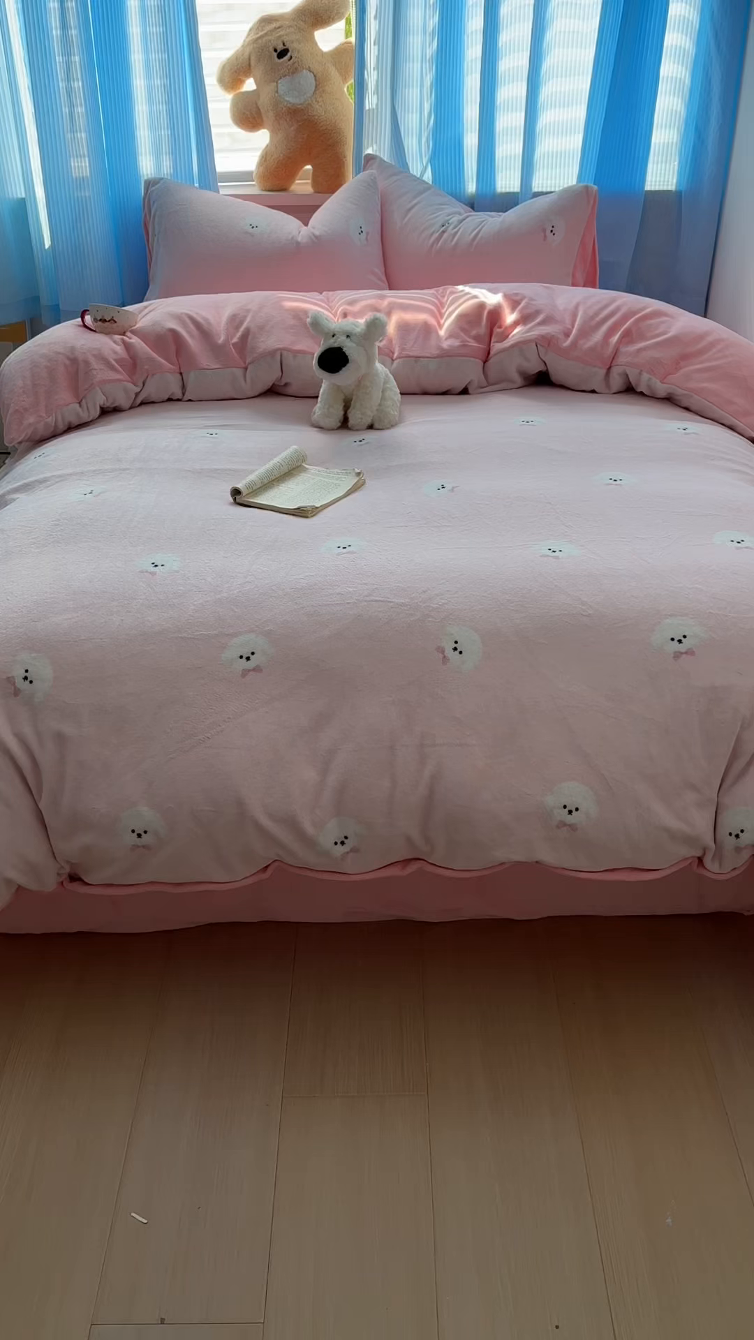 91家纺网 家纺一手货源 找家纺 小叮当家纺仓储工厂店 买家秀 爆款花型2025新款小清新180克跑量款牛奶绒单被套 被套单件 小奶狗-粉