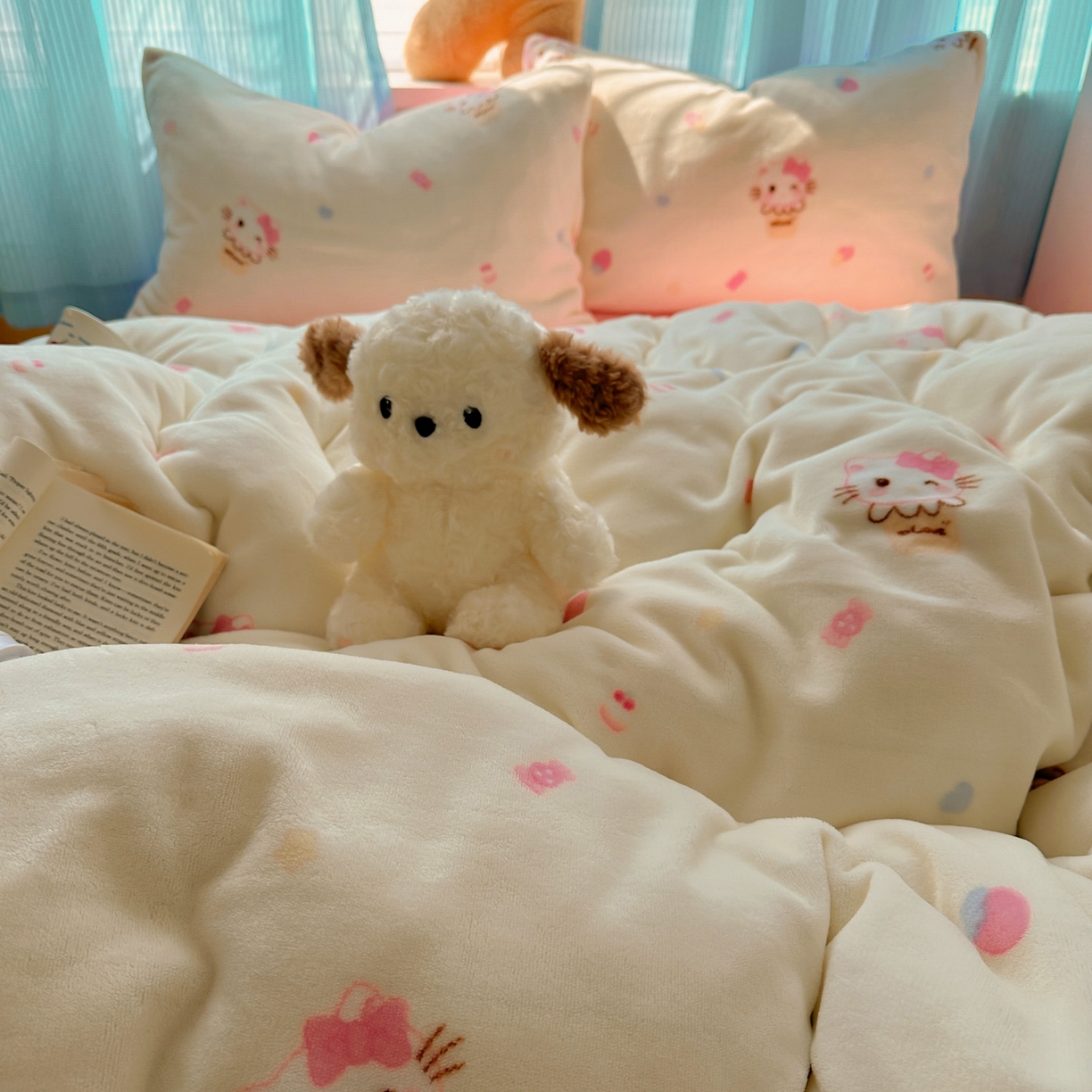 91家纺网 家纺一手货源 找家纺 小叮当家纺仓储工厂店 买家秀 爆款花型2025新款小清新180克跑量款牛奶绒三件套四件套 冰淇淋奶猫