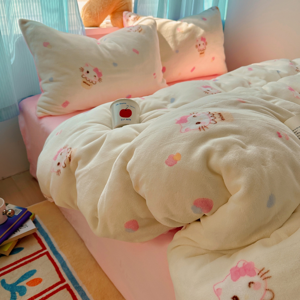 91家纺网 家纺一手货源 找家纺 小叮当家纺仓储工厂店 买家秀 爆款花型2025新款小清新180克跑量款牛奶绒三件套四件套 冰淇淋奶猫