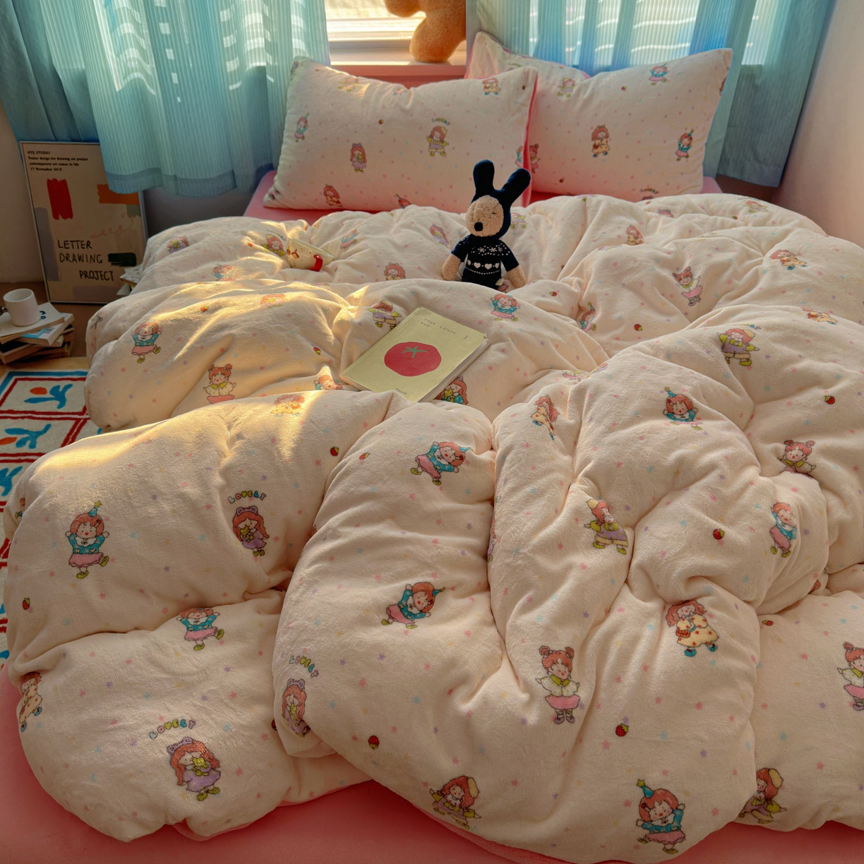 91家纺网 家纺一手货源 找家纺 小叮当家纺仓储工厂店 买家秀 爆款花型2025新款小清新180克跑量款牛奶绒三件套四件套 彩色星梦