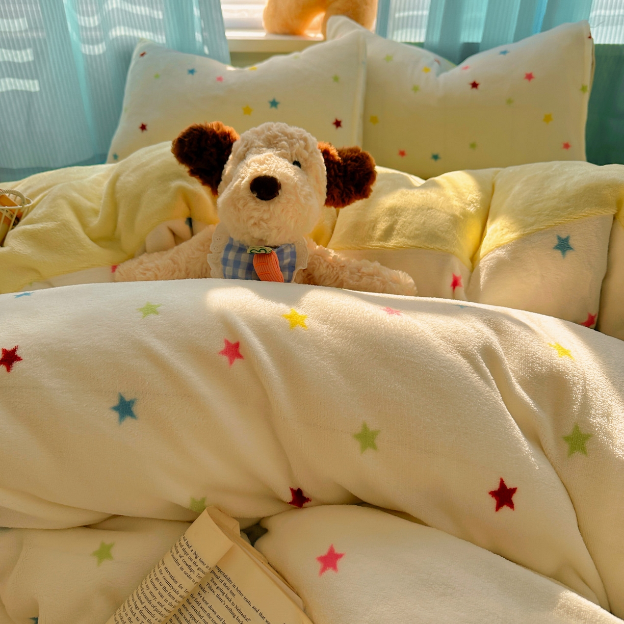 91家纺网 家纺一手货源 找家纺 小叮当家纺仓储工厂店 买家秀 爆款花型2025新款小清新180克跑量款牛奶绒三件套四件套 彩色星星