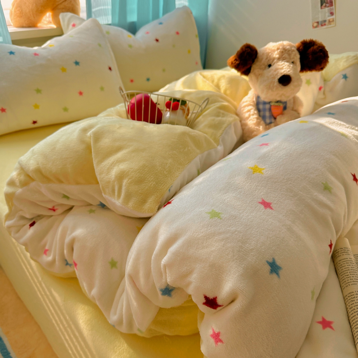 91家纺网 家纺一手货源 找家纺 小叮当家纺仓储工厂店 买家秀 爆款花型2025新款小清新180克跑量款牛奶绒三件套四件套 彩色星星