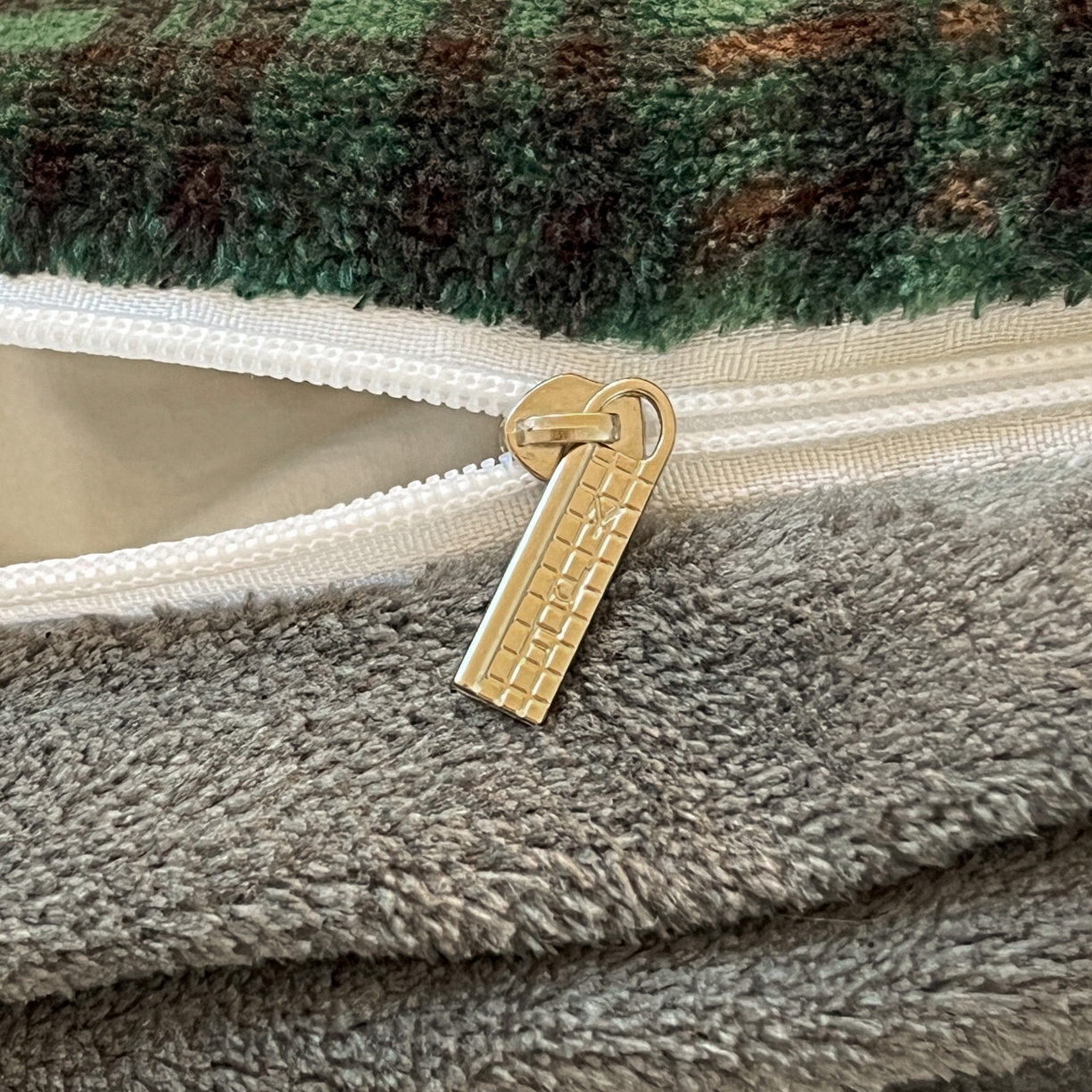 91家纺网 家纺一手货源 找家纺 小叮当家纺仓储工厂店 买家秀 爆款花型2025新款小清新180克跑量款牛奶绒三件套四件套 格调凯特