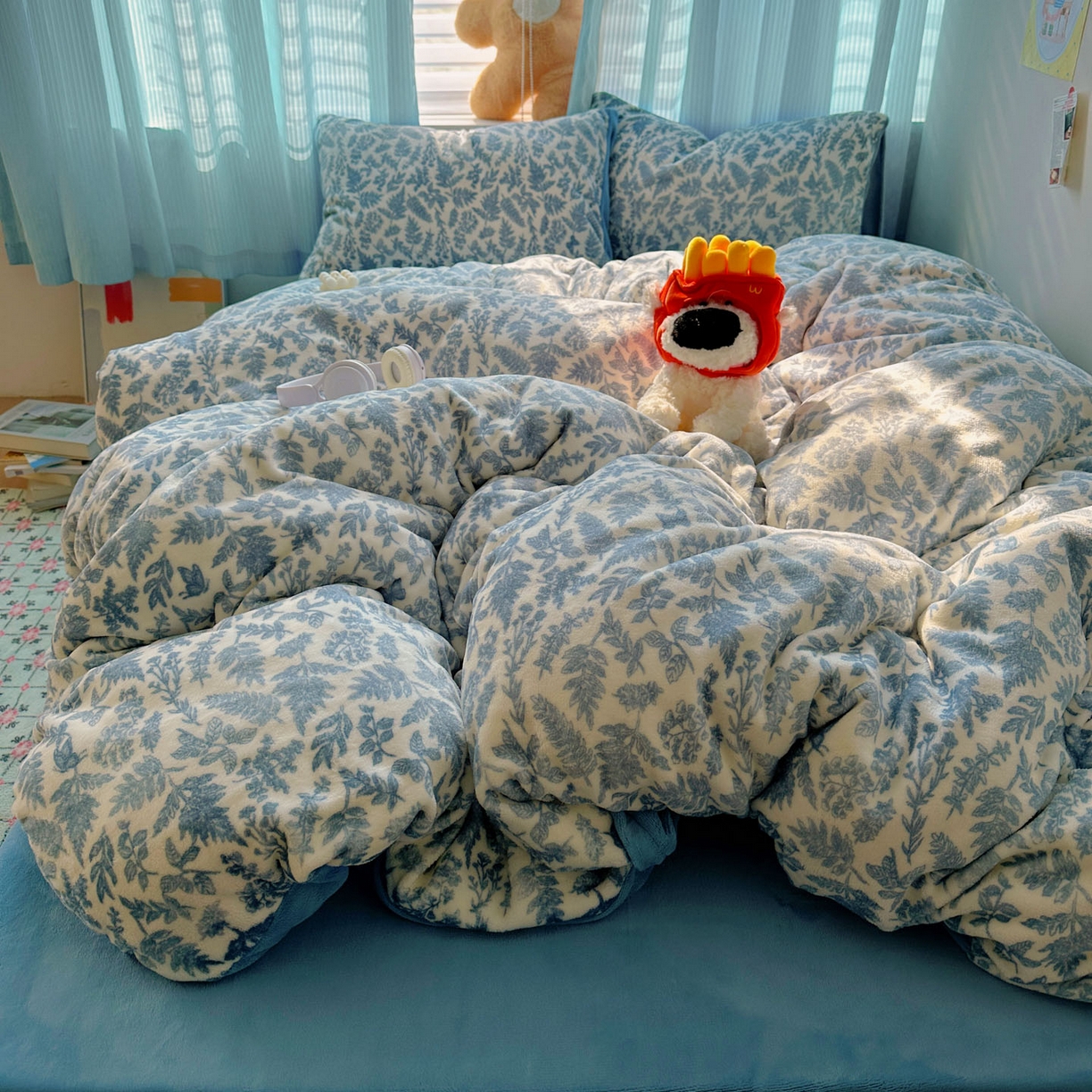 91家纺网 家纺一手货源 找家纺 小叮当家纺仓储工厂店 买家秀 爆款花型2025新款小清新180克跑量款牛奶绒三件套四件套 花枝恋蝶