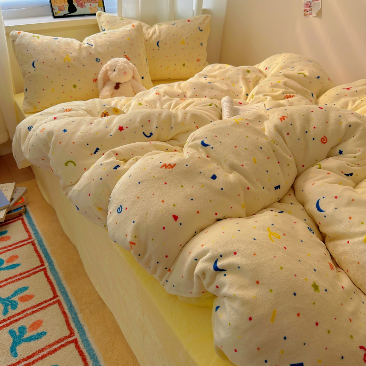 91家纺网 家纺一手货源 找家纺 小叮当家纺仓储工厂店 买家秀 爆款花型2025新款小清新180克跑量款牛奶绒三件套四件套 浪漫星河