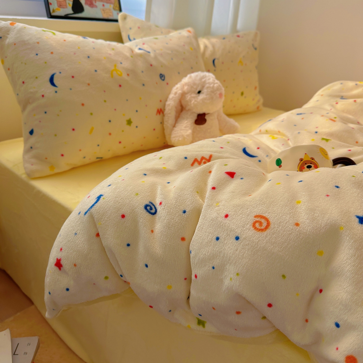 91家纺网 家纺一手货源 找家纺 小叮当家纺仓储工厂店 买家秀 爆款花型2025新款小清新180克跑量款牛奶绒三件套四件套 浪漫星河