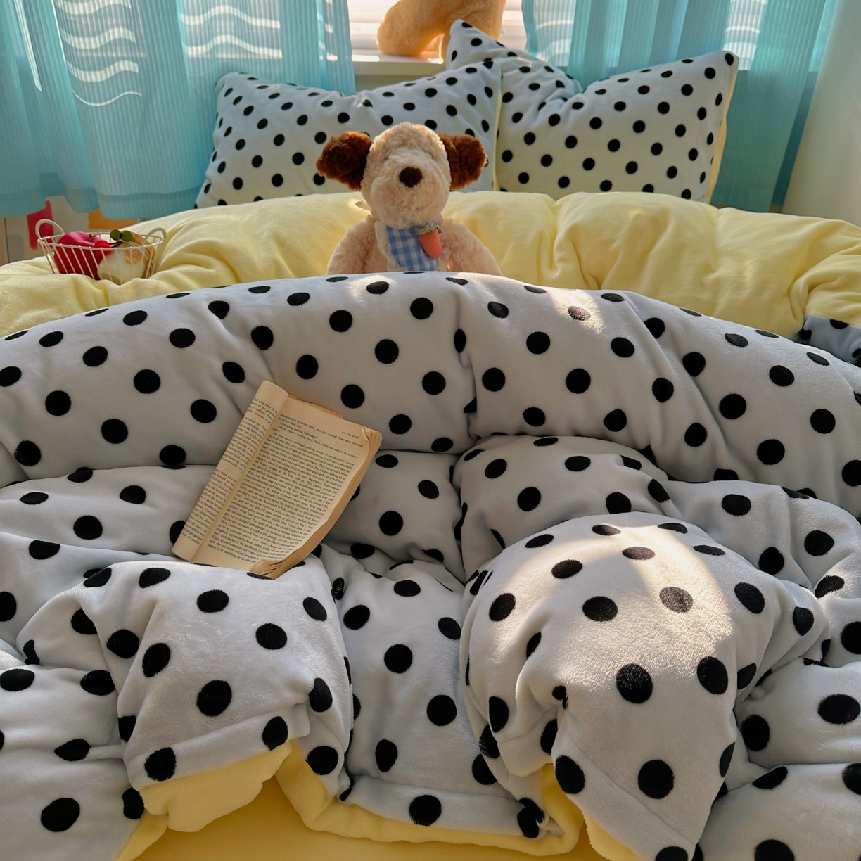 91家纺网 家纺一手货源 找家纺 小叮当家纺仓储工厂店 买家秀 爆款花型2025新款小清新180克跑量款牛奶绒三件套四件套 奶茶珍珠蓝