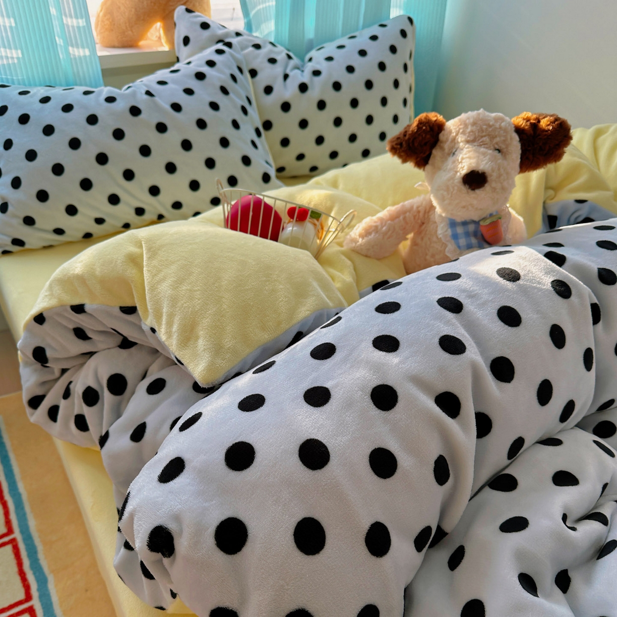 91家纺网 家纺一手货源 找家纺 小叮当家纺仓储工厂店 买家秀 爆款花型2025新款小清新180克跑量款牛奶绒三件套四件套 奶茶珍珠蓝