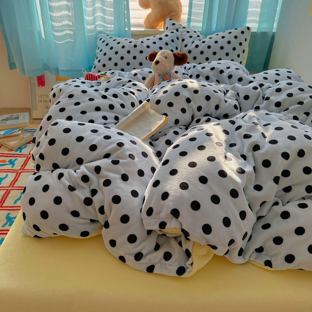 91家纺网 家纺一手货源 找家纺 小叮当家纺仓储工厂店 买家秀 爆款花型2025新款小清新180克跑量款牛奶绒三件套四件套 奶茶珍珠蓝