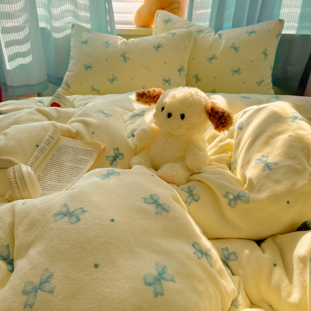 91家纺网 家纺一手货源 找家纺 小叮当家纺仓储工厂店 买家秀 爆款花型2025新款小清新180克跑量款牛奶绒三件套四件套 奶黄少女结