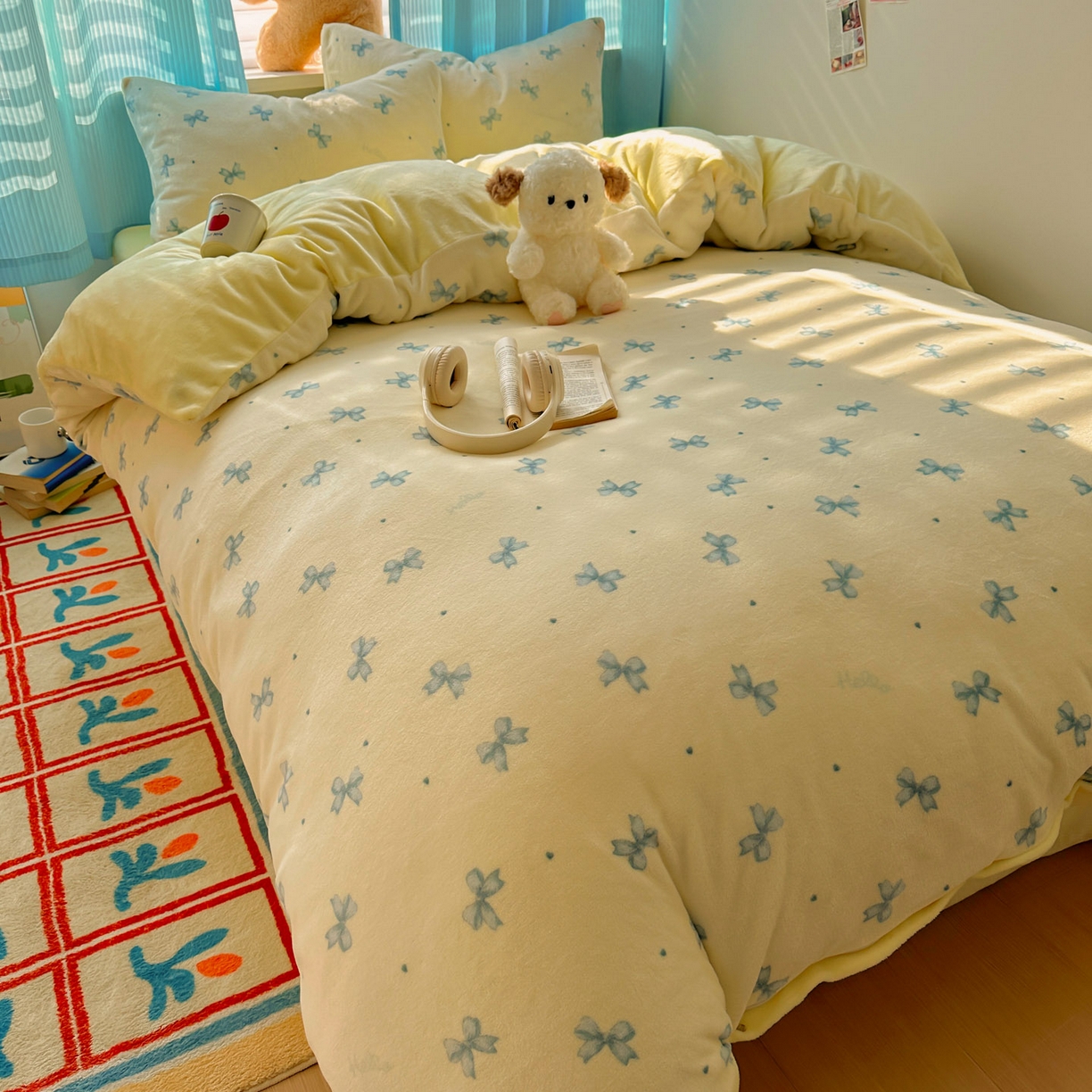 91家纺网 家纺一手货源 找家纺 小叮当家纺仓储工厂店 买家秀 爆款花型2025新款小清新180克跑量款牛奶绒三件套四件套 奶黄少女结