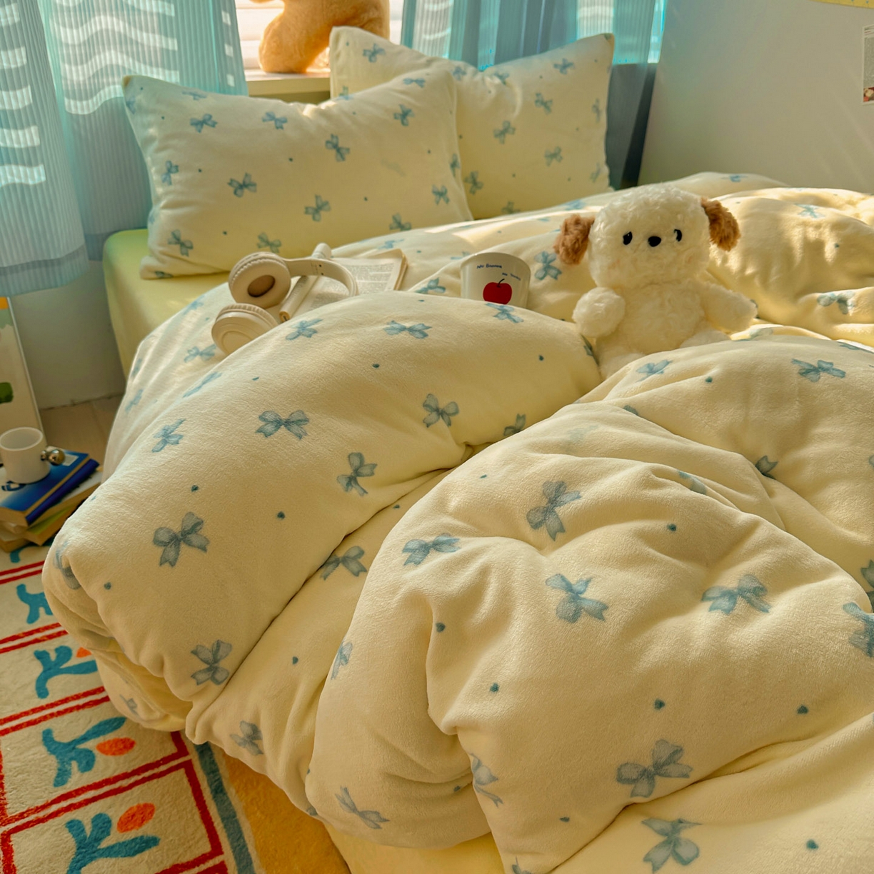 91家纺网 家纺一手货源 找家纺 小叮当家纺仓储工厂店 买家秀 爆款花型2025新款小清新180克跑量款牛奶绒三件套四件套 奶黄少女结