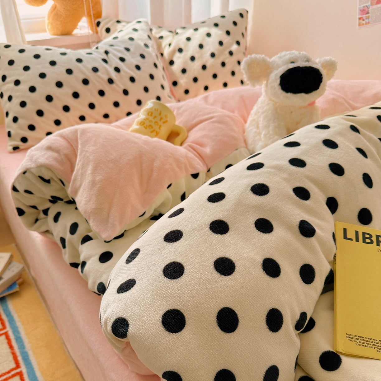 91家纺网 家纺一手货源 找家纺 小叮当家纺仓储工厂店 买家秀 爆款花型2025新款小清新180克跑量款牛奶绒三件套四件套 少女珍珠茶