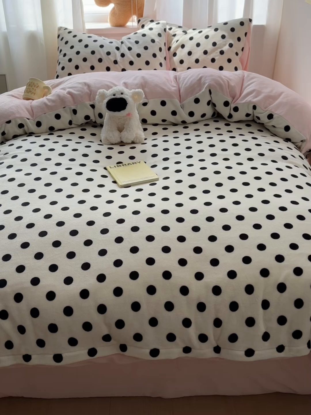 91家纺网 家纺一手货源 找家纺 小叮当家纺仓储工厂店 买家秀 爆款花型2025新款小清新180克跑量款牛奶绒三件套四件套 少女珍珠茶