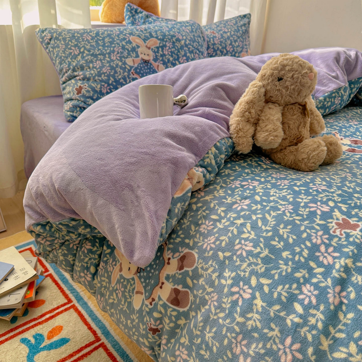 91家纺网 家纺一手货源 找家纺 小叮当家纺仓储工厂店 买家秀 爆款花型2025新款小清新180克跑量款牛奶绒三件套四件套 兔兔女孩