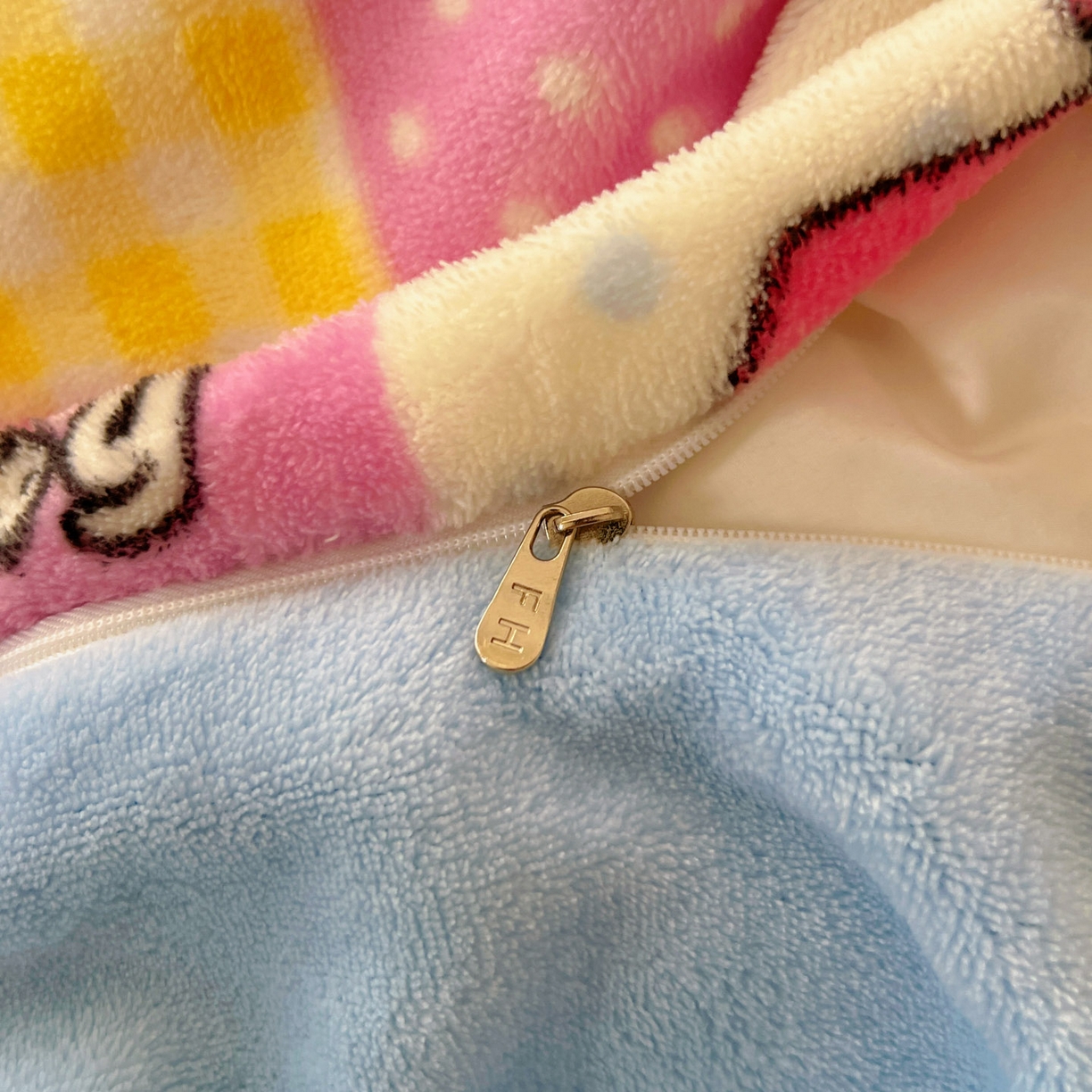 91家纺网 家纺一手货源 找家纺 小叮当家纺仓储工厂店 买家秀 爆款花型2025新款小清新180克跑量款牛奶绒三件套四件套 小女孩