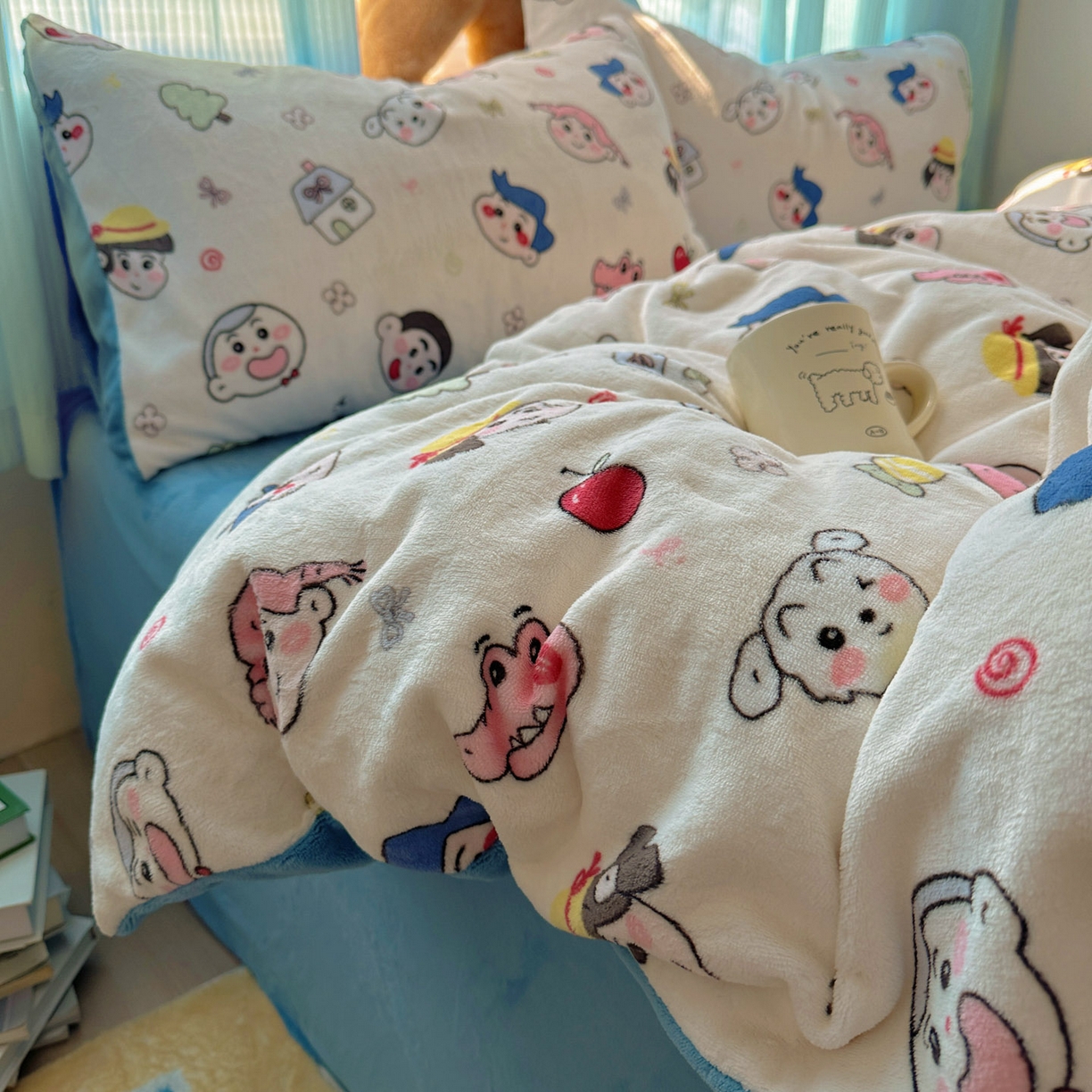 91家纺网 家纺一手货源 找家纺 小叮当家纺仓储工厂店 买家秀 爆款花型2025新款小清新180克跑量款牛奶绒三件套四件套 小新新