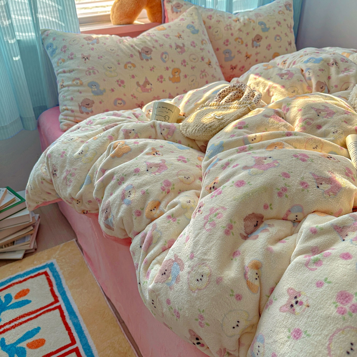 91家纺网 家纺一手货源 找家纺 小叮当家纺仓储工厂店 买家秀 爆款花型2025新款小清新180克跑量款牛奶绒三件套四件套 小狗乐园