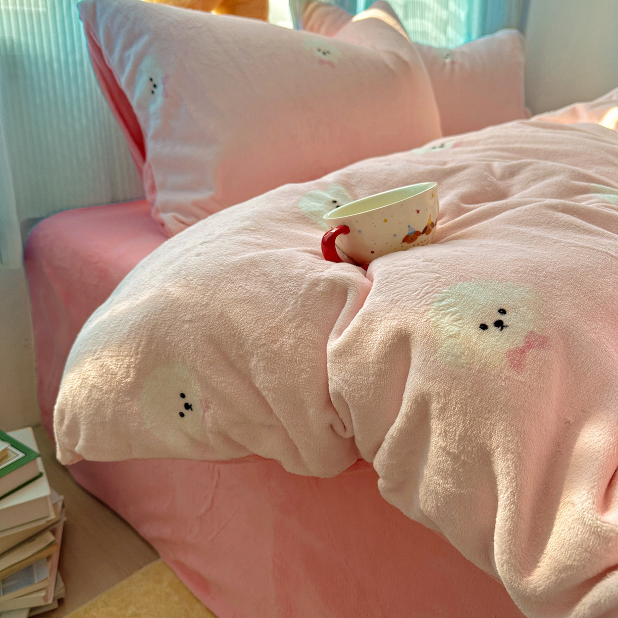 91家纺网 家纺一手货源 找家纺 小叮当家纺仓储工厂店 买家秀 爆款花型2025新款小清新180克跑量款牛奶绒三件套四件套 小奶狗-粉