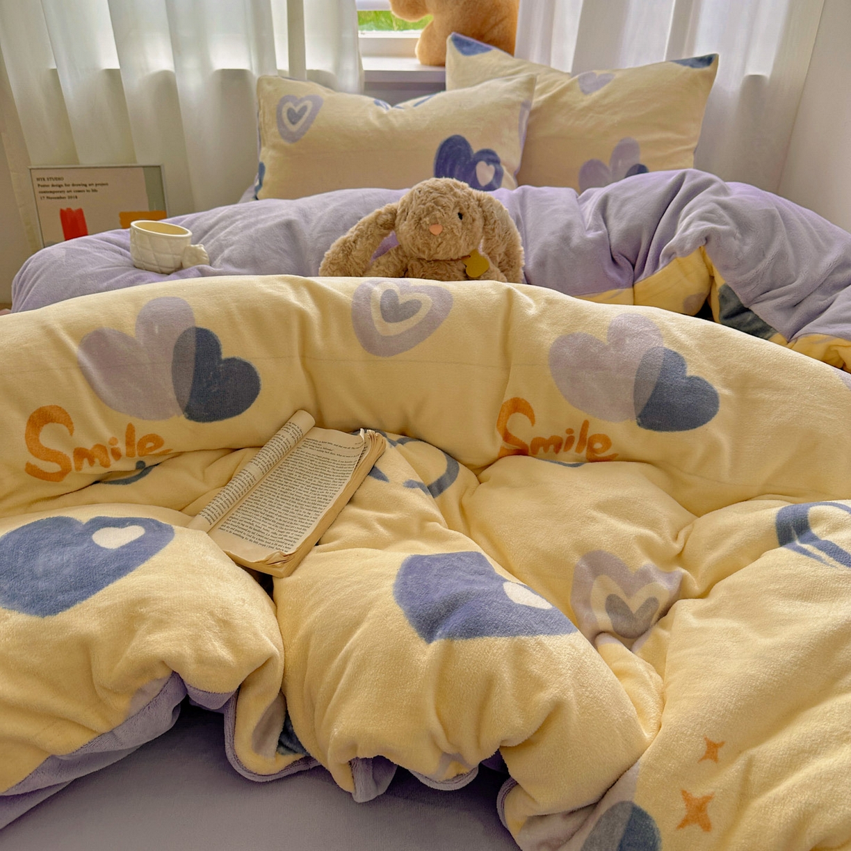 91家纺网 家纺一手货源 找家纺 小叮当家纺仓储工厂店 买家秀 爆款花型2025新款小清新180克跑量款牛奶绒三件套四件套 笑脸相迎