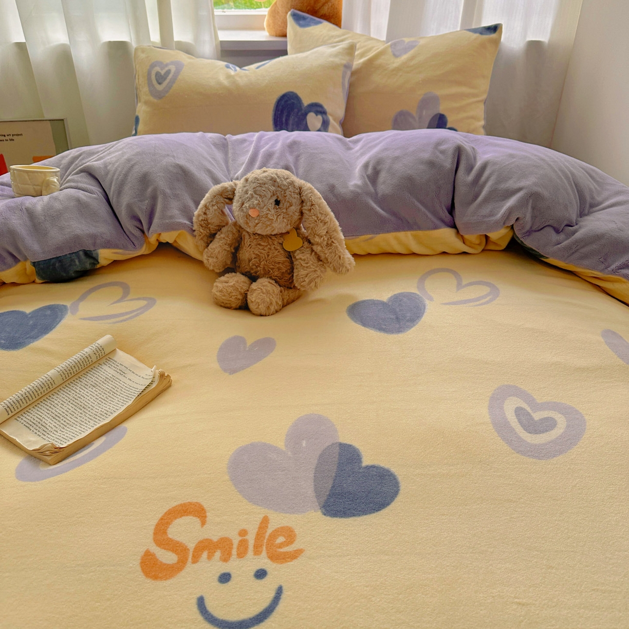 91家纺网 家纺一手货源 找家纺 小叮当家纺仓储工厂店 买家秀 爆款花型2025新款小清新180克跑量款牛奶绒三件套四件套 笑脸相迎