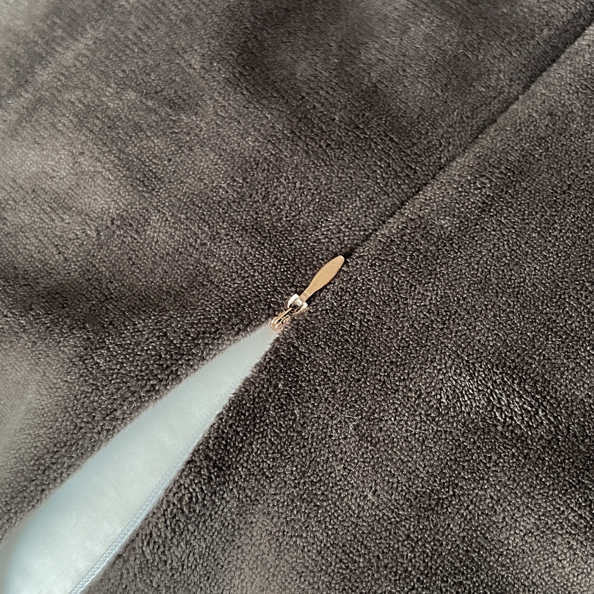 91家纺网 家纺一手货源 找家纺 （总）吾诺 水洗原麻拼牛奶绒四件套 纽扣款四件套-原麻系列