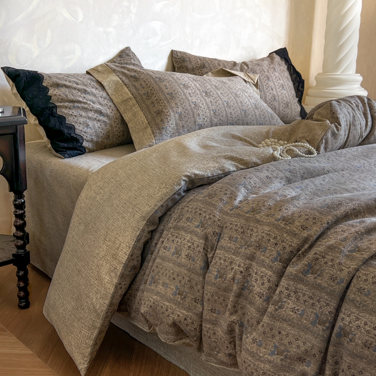 91家纺网 家纺一手货源 找家纺 小叮当家纺仓储工厂店 买家秀 爆款花型2025秋冬新款磨毛复古亚麻棉麻提花超软四件套 古纹雅韵