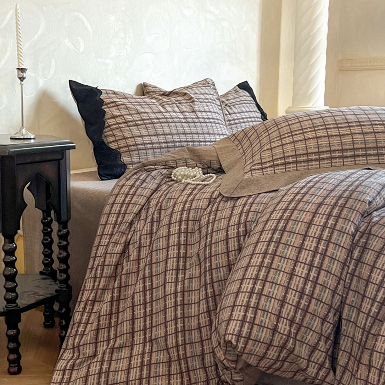 91家纺网 家纺一手货源 找家纺 小叮当家纺仓储工厂店 买家秀 爆款花型2025秋冬新款磨毛复古亚麻棉麻提花超软四件套 暖棕格纹