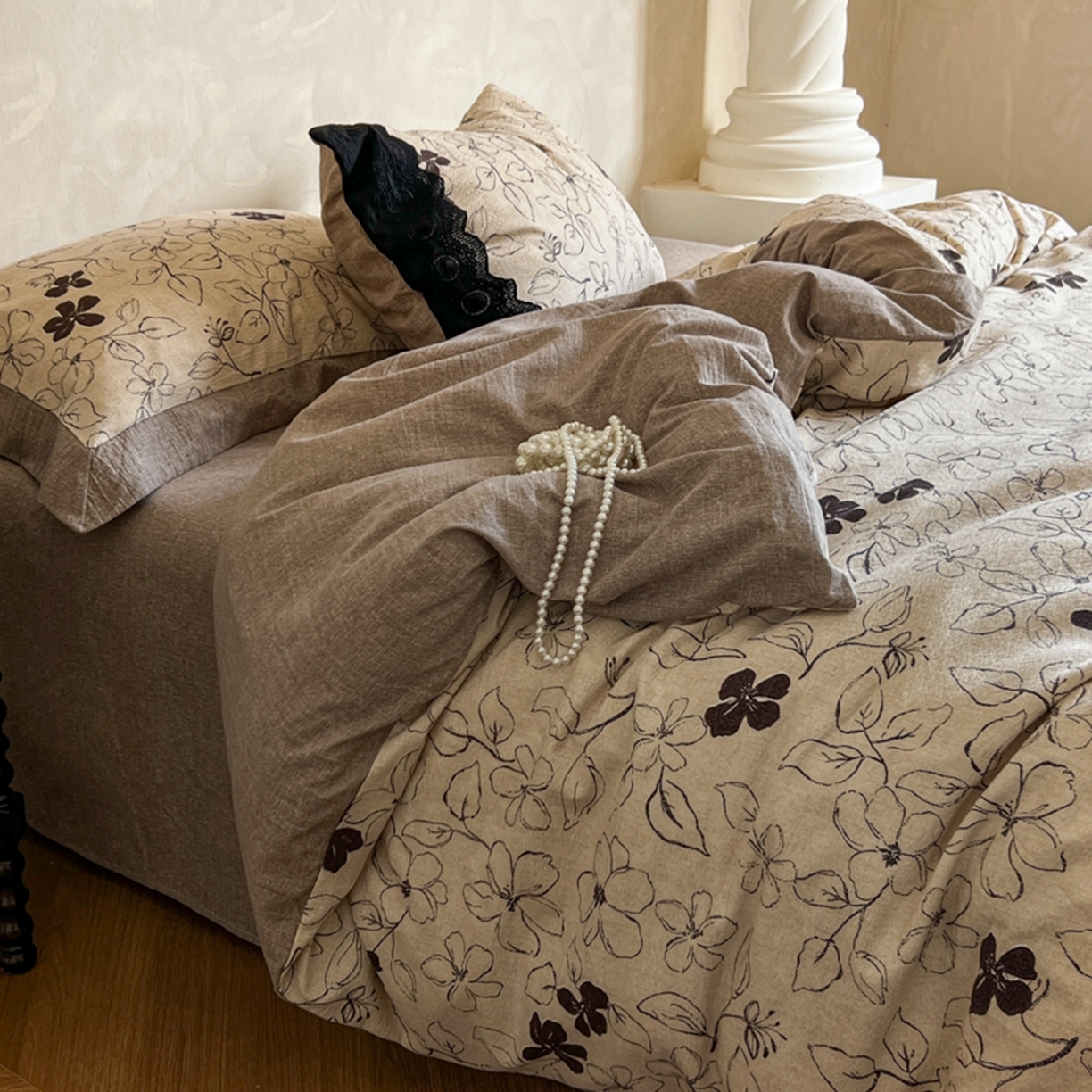 91家纺网 家纺一手货源 找家纺 小叮当家纺仓储工厂店 买家秀 爆款花型2025秋冬新款磨毛复古亚麻棉麻提花超软四件套 钱蔓花吟