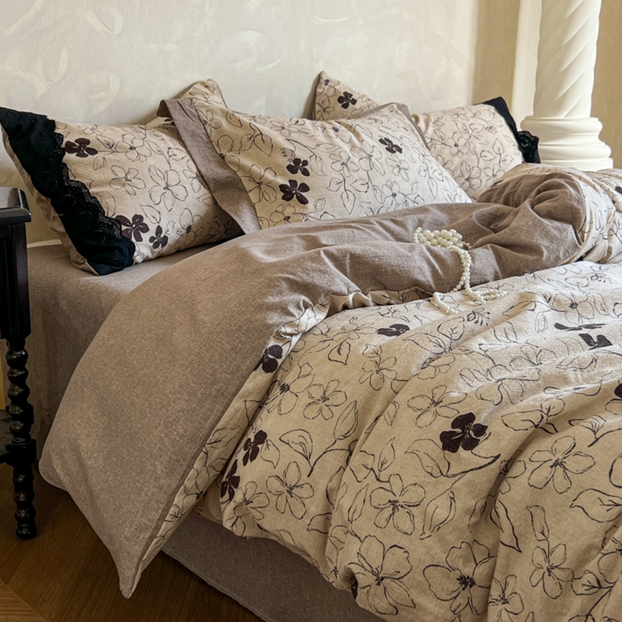 91家纺网 家纺一手货源 找家纺 小叮当家纺仓储工厂店 买家秀 爆款花型2025秋冬新款磨毛复古亚麻棉麻提花超软四件套 钱蔓花吟