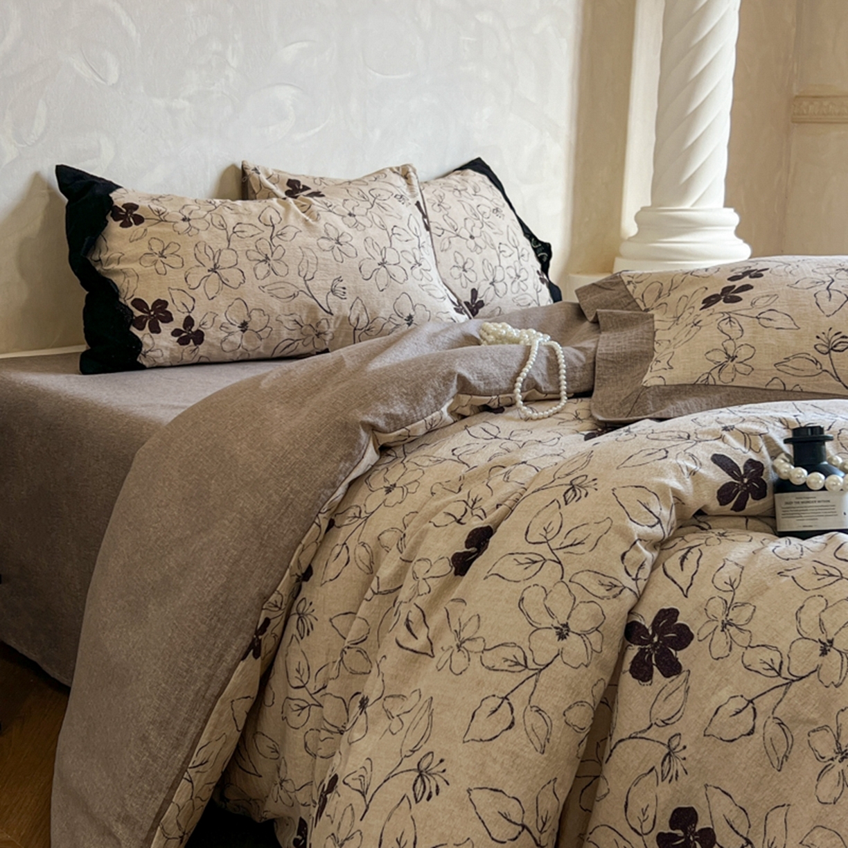 91家纺网 家纺一手货源 找家纺 小叮当家纺仓储工厂店 买家秀 爆款花型2025秋冬新款磨毛复古亚麻棉麻提花超软四件套 钱蔓花吟