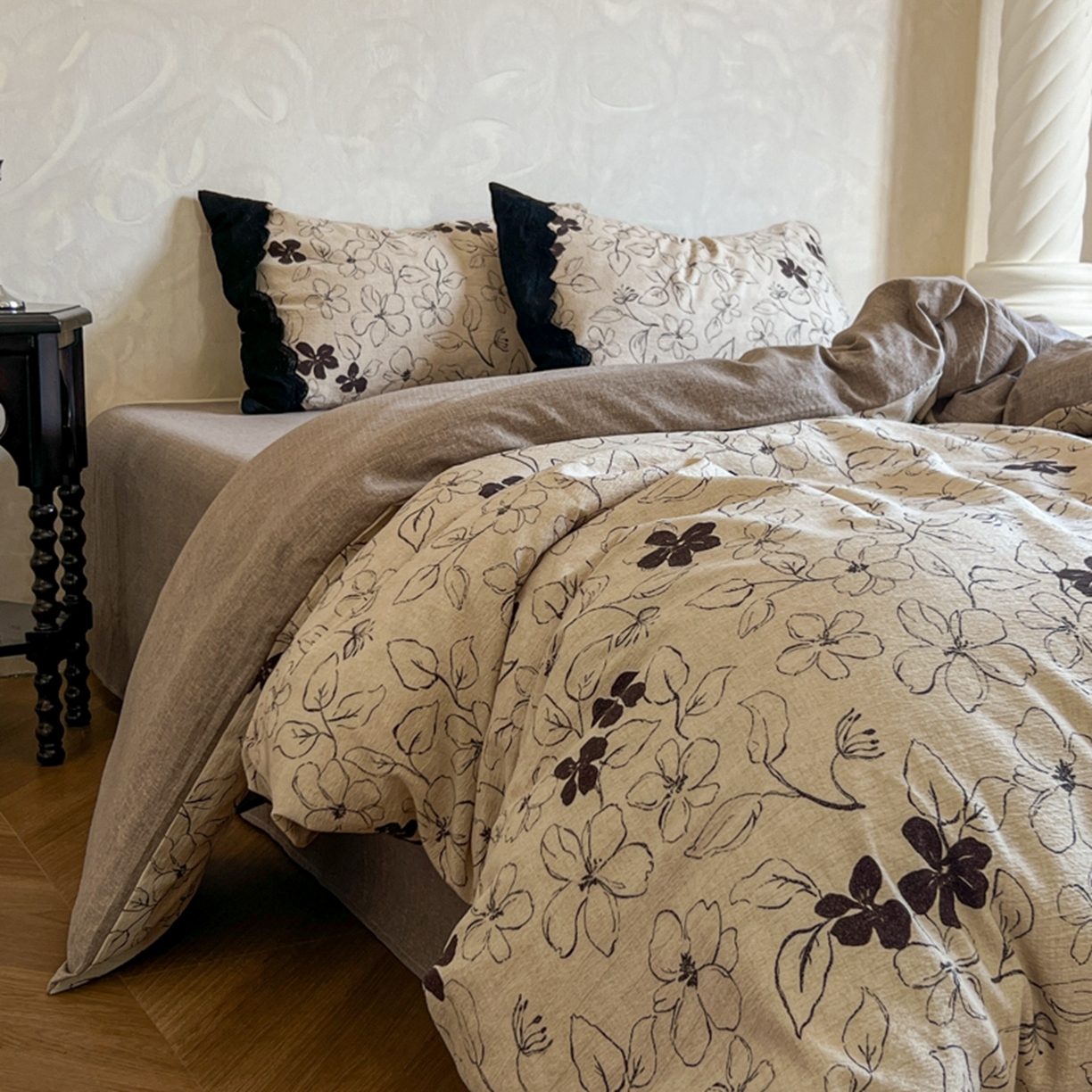 91家纺网 家纺一手货源 找家纺 小叮当家纺仓储工厂店 买家秀 爆款花型2025秋冬新款磨毛复古亚麻棉麻提花超软四件套 钱蔓花吟