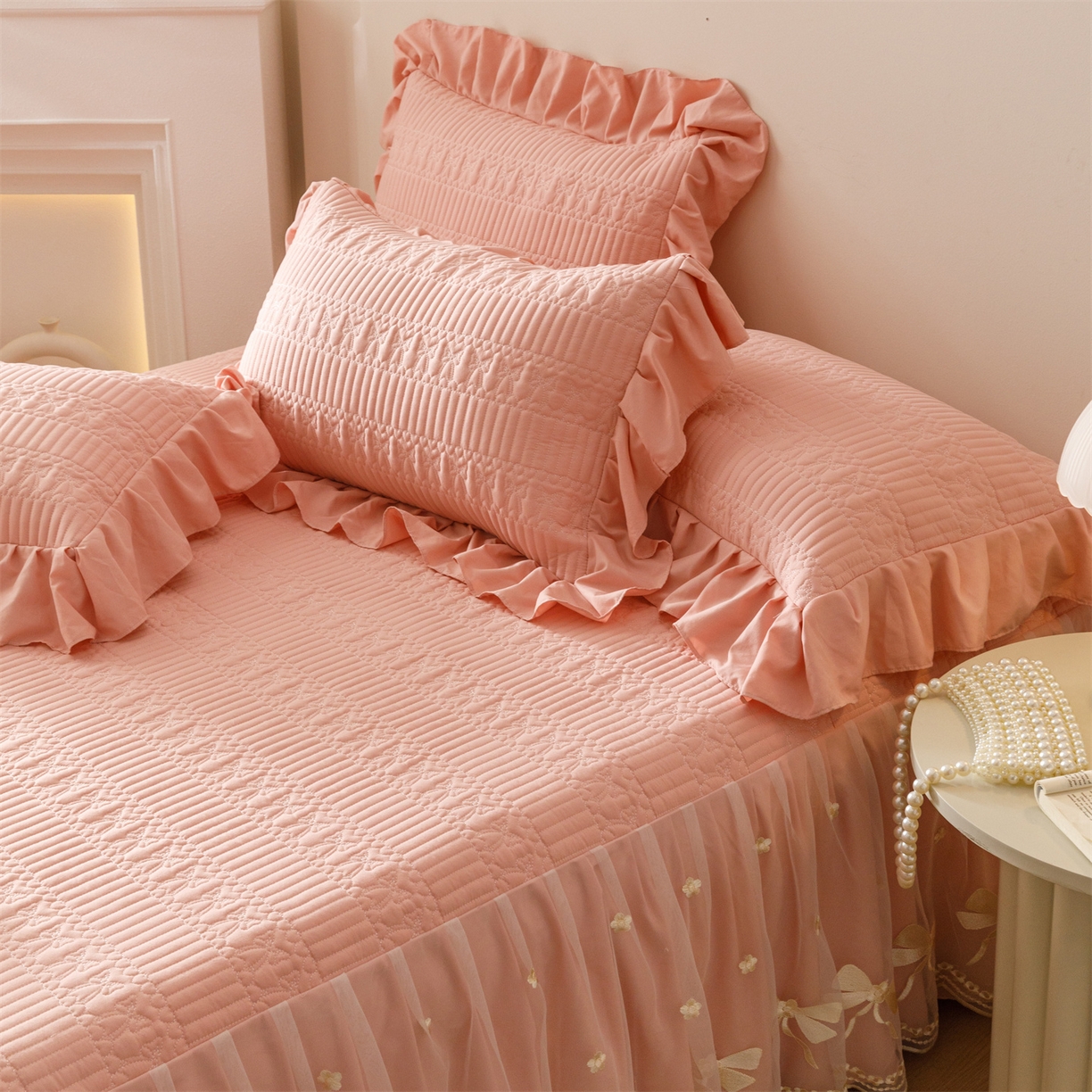 91家纺网 家纺一手货源 找家纺 （总）好儿喜家纺 2025新款A类水洗棉床裙三件套-拉贝尔系列