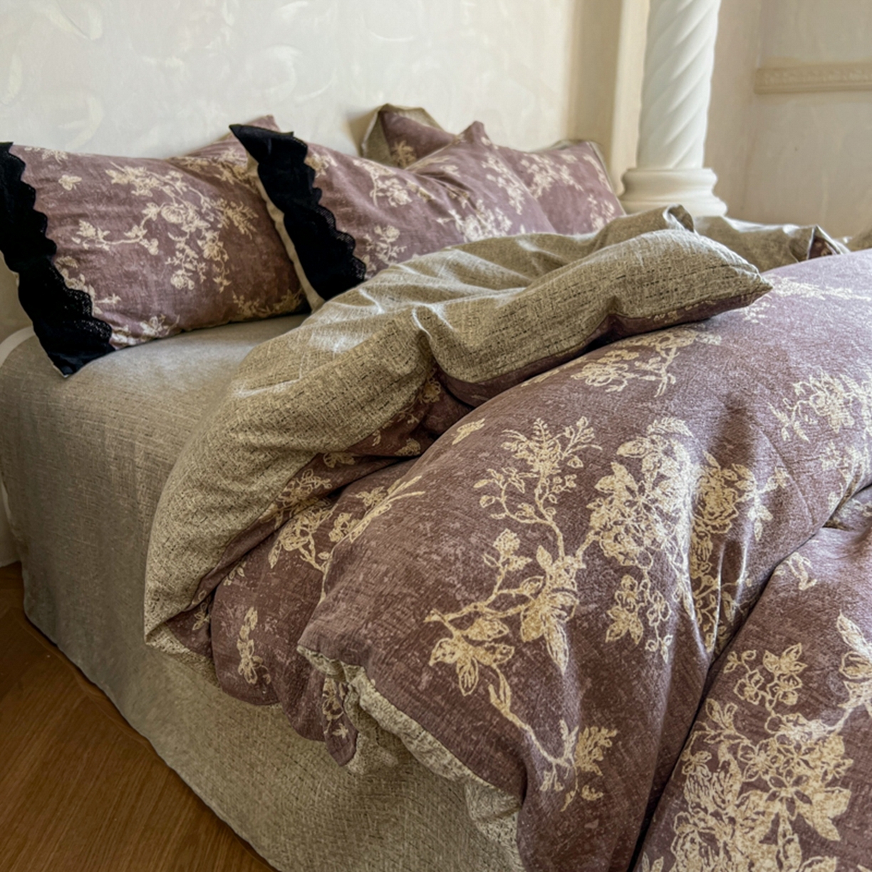 91家纺网 家纺一手货源 找家纺 小叮当家纺仓储工厂店 买家秀 爆款花型2025秋冬新款磨毛复古亚麻棉麻提花超软四件套 紫藤芳华