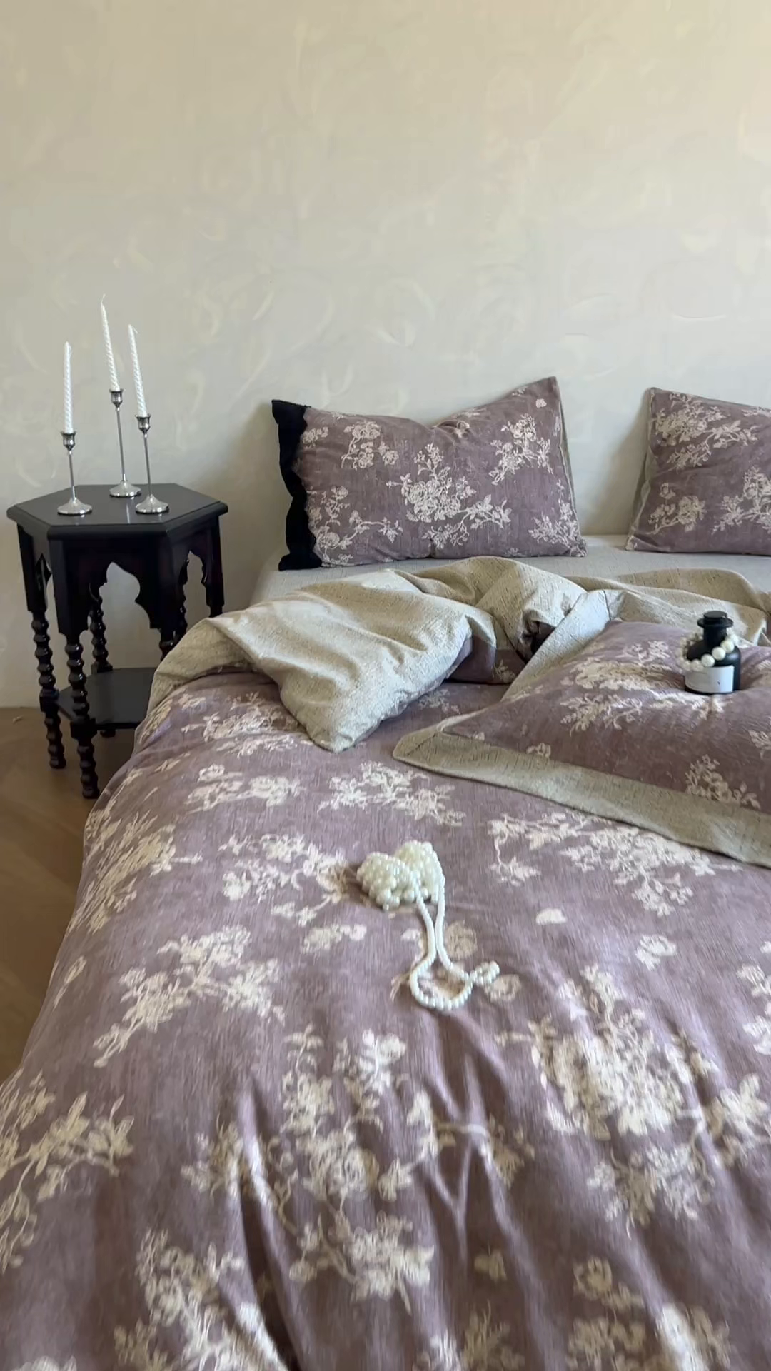 91家纺网 家纺一手货源 找家纺 小叮当家纺仓储工厂店 买家秀 爆款花型2025秋冬新款磨毛复古亚麻棉麻提花超软四件套 紫藤芳华