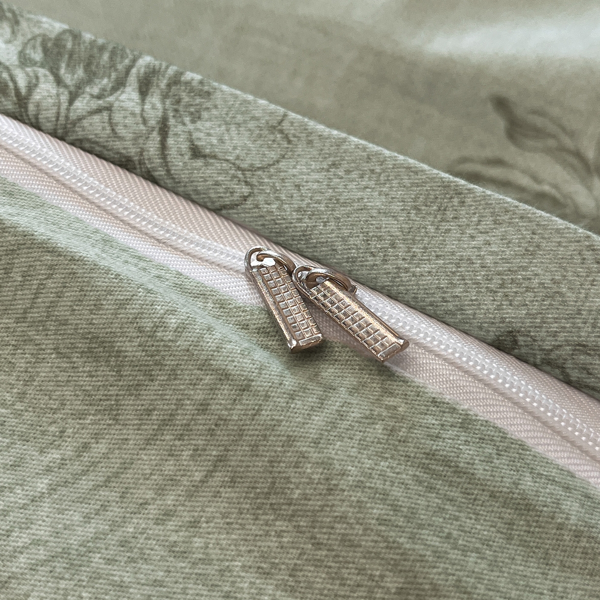 91家纺网 家纺一手货源 找家纺 简如 2025新款100%全棉纯棉磨毛四件套（有买家秀） 花庭悦舞-绿