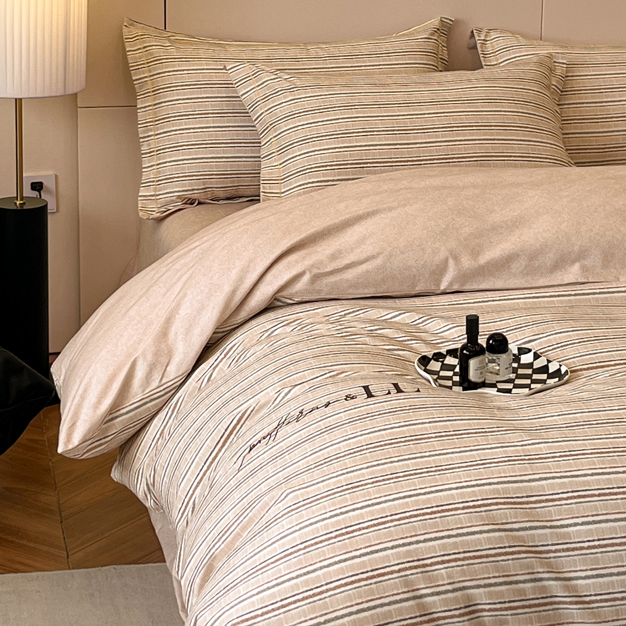 91家纺网 家纺一手货源 找家纺 简如 2025新款100%全棉纯棉磨毛四件套（有买家秀） 佩洛西-棕