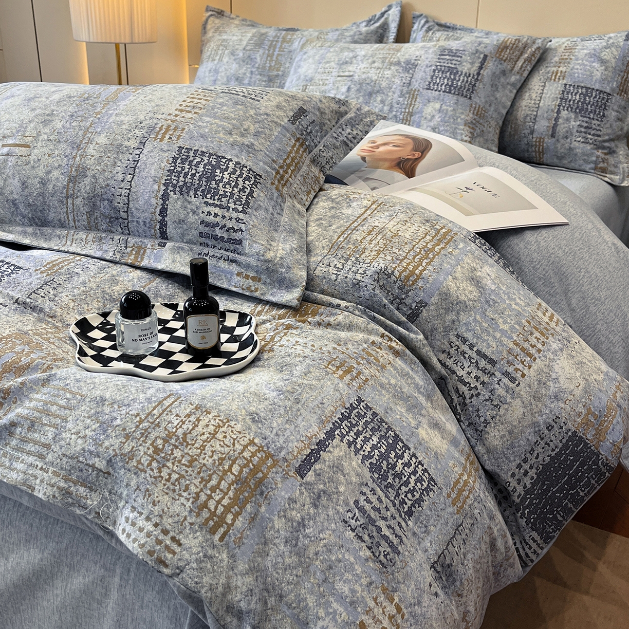 91家纺网 家纺一手货源 找家纺 简如 2025新款100%全棉纯棉磨毛四件套（有买家秀） 情歌-灰