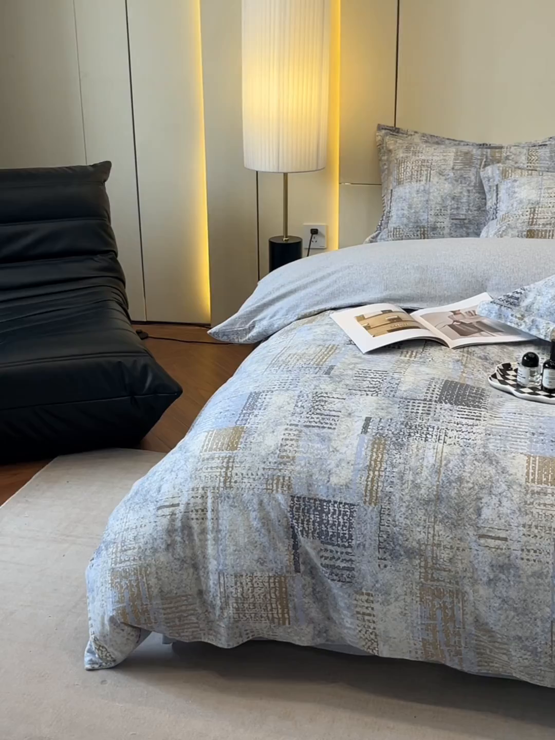 91家纺网 家纺一手货源 找家纺 简如 2025新款100%全棉纯棉磨毛四件套（有买家秀） 情歌-灰