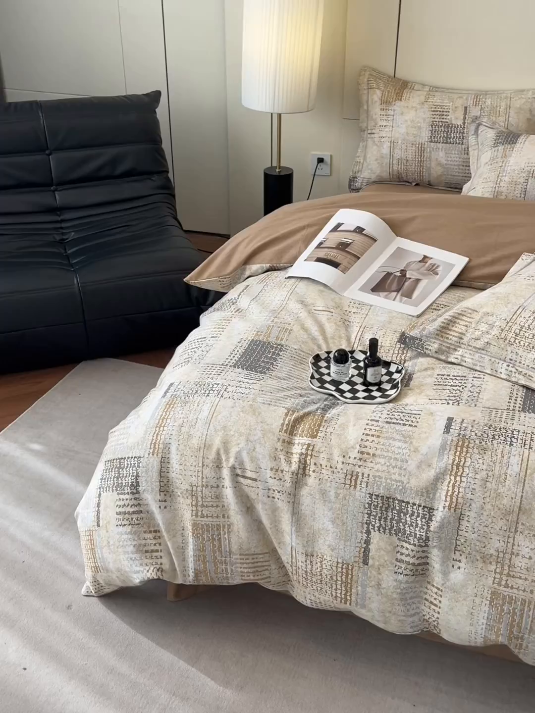 91家纺网 家纺一手货源 找家纺 简如 2025新款100%全棉纯棉磨毛四件套（有买家秀） 情歌-棕