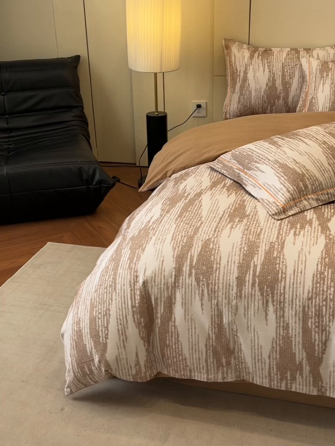 91家纺网 家纺一手货源 找家纺 简如 2025新款100%全棉纯棉磨毛四件套（有买家秀） 星际-咖