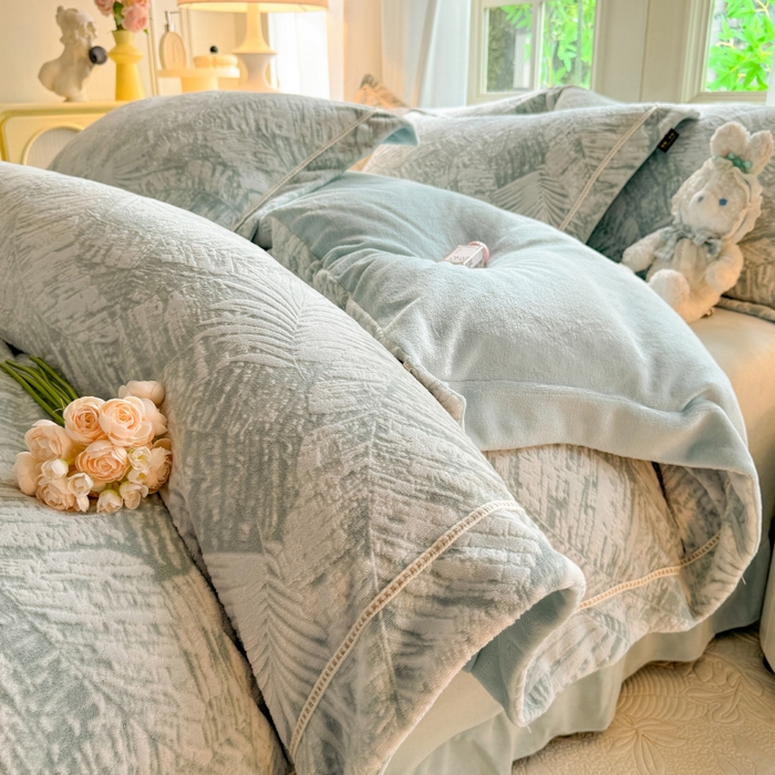 91家纺网 家纺一手货源 找家纺 （总）简如 2025新款A类加厚冰岛立体雕花牛奶绒浮雕绒四件套（有买家秀）