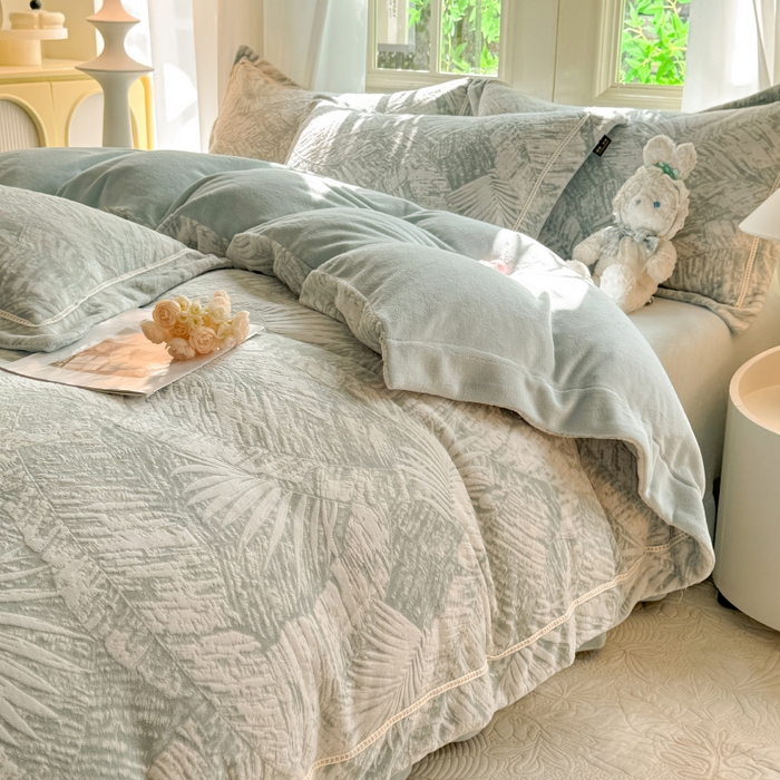 91家纺网 家纺一手货源 找家纺 简如 2025新款A类加厚冰岛立体雕花牛奶绒浮雕绒四件套（有买家秀） 绿森林