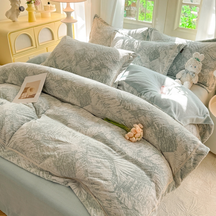 91家纺网 家纺一手货源 找家纺 简如 2025新款A类加厚冰岛立体雕花牛奶绒浮雕绒四件套（有买家秀） 绿森林